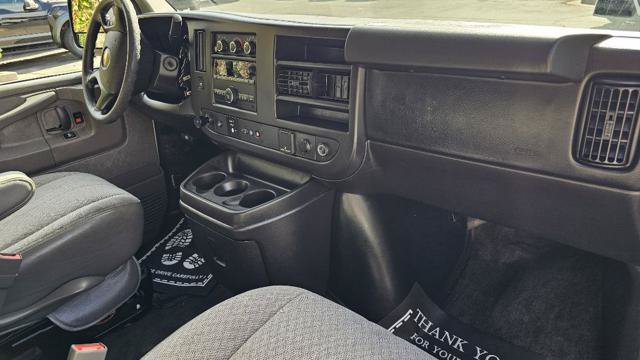 Used 2015 Chevrolet Express 3500 LT w/ LT Preferred Equipment Group RWD image 31