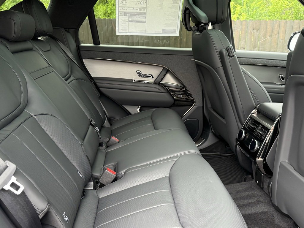 New 2025 Land Rover Range Rover Sport Dynamic SE image 30