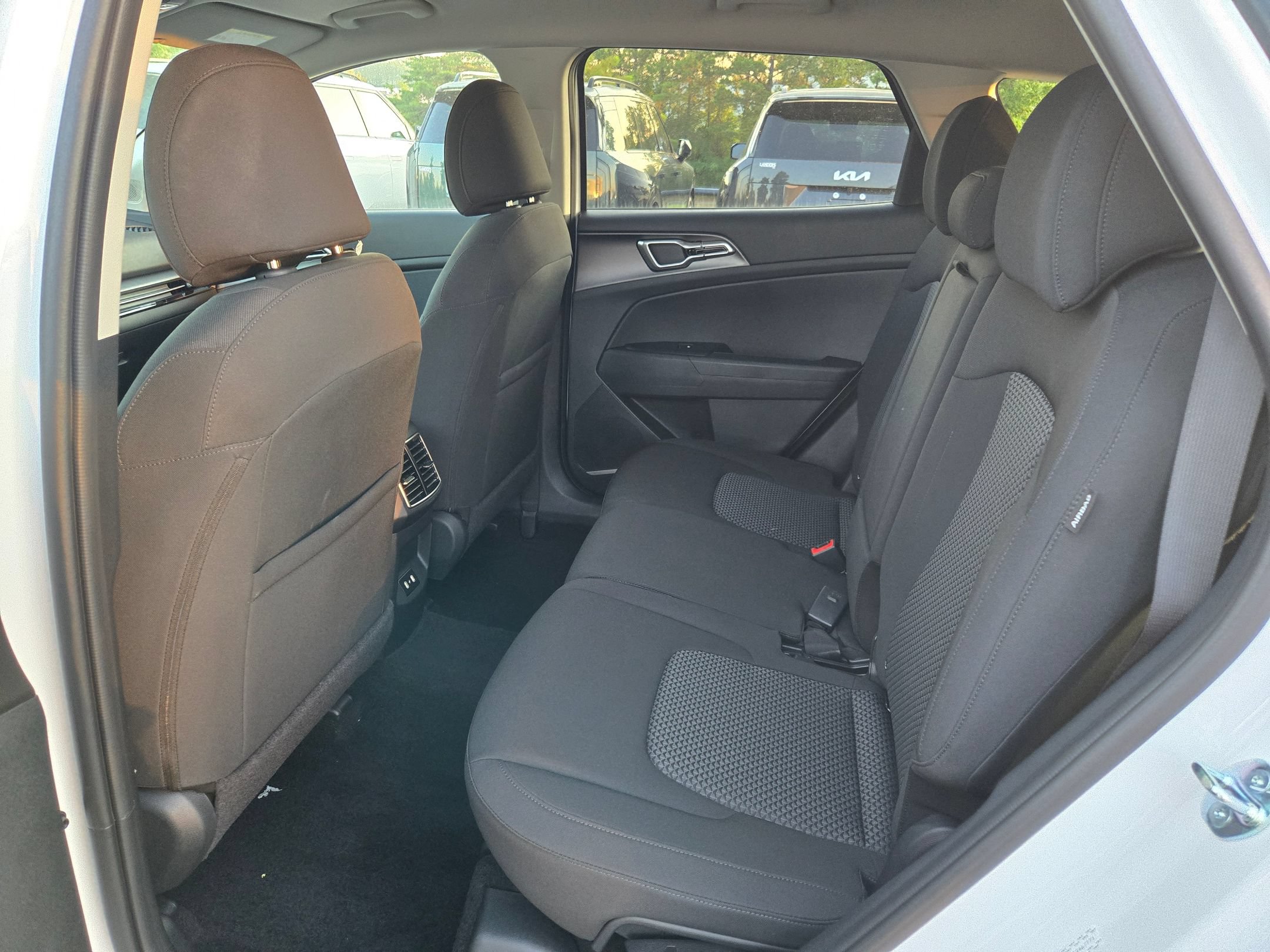 New 2026 Kia Sportage LX FWD image 31