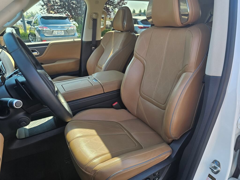 Used 2025 INFINITI QX80 Sensory AWD/4WD image 24