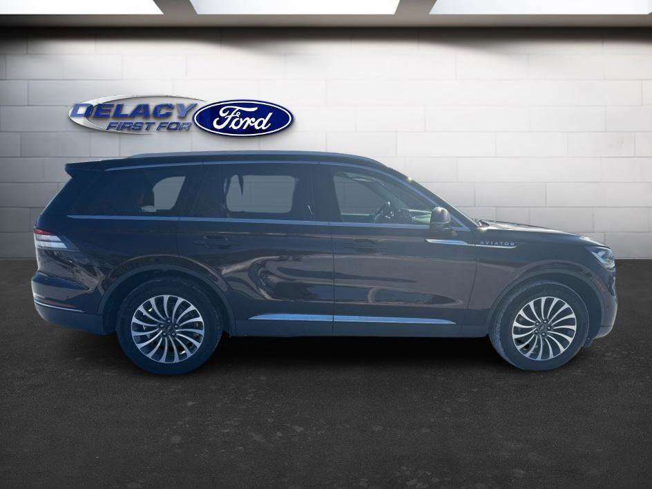 Used 2023 Lincoln Aviator Reserve w/ Equipment Group 201A image 6