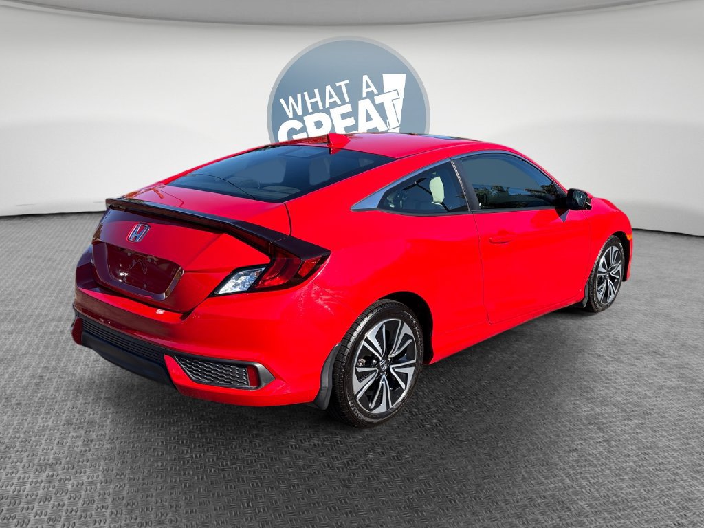 Used 2018 Honda Civic EX-T image 3