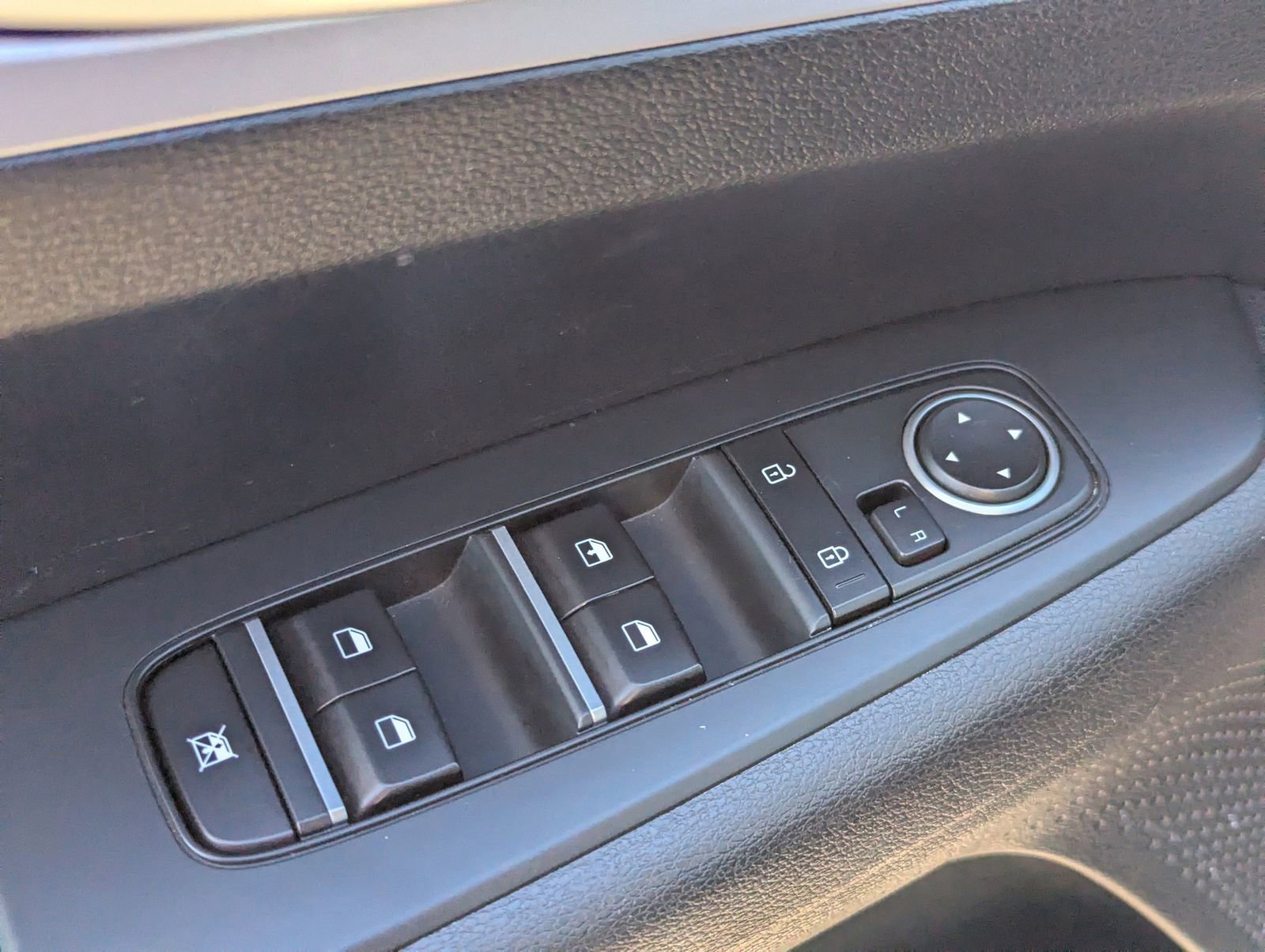 Used 2024 Kia Forte LXS image 18