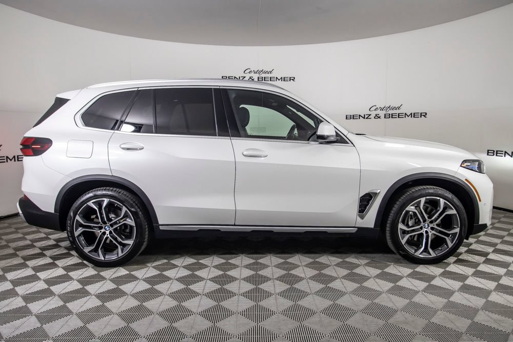 Used 2026 BMW X5 sDrive40i w/ Premium Package RWD image 4
