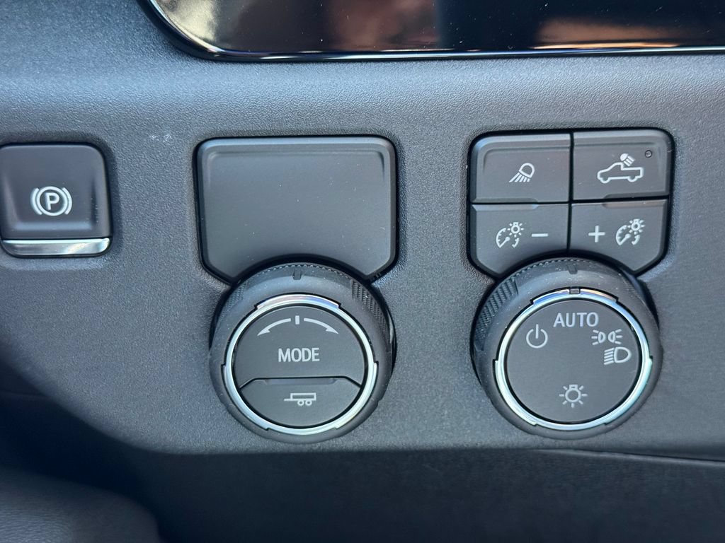 New 2026 Chevrolet Silverado 1500 LT w/ Safety Package RWD image 22