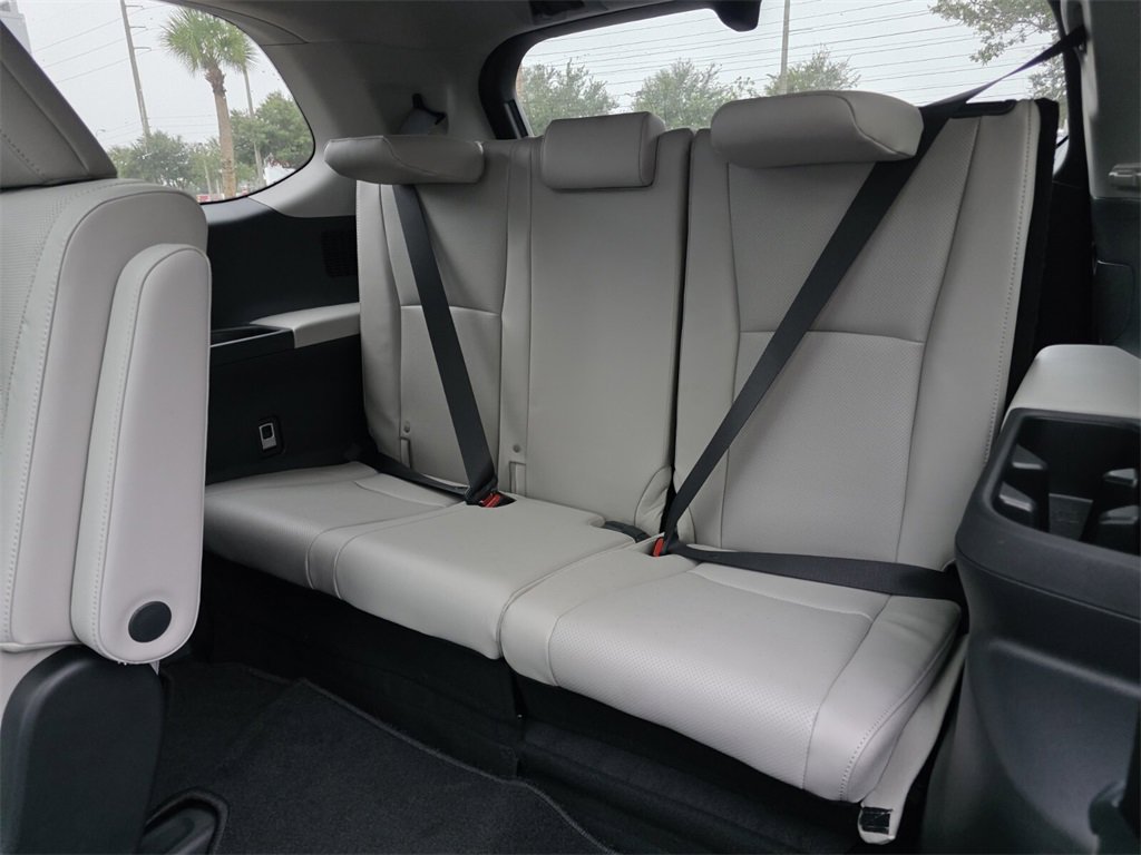 New 2026 Toyota Grand Highlander Platinum image 21
