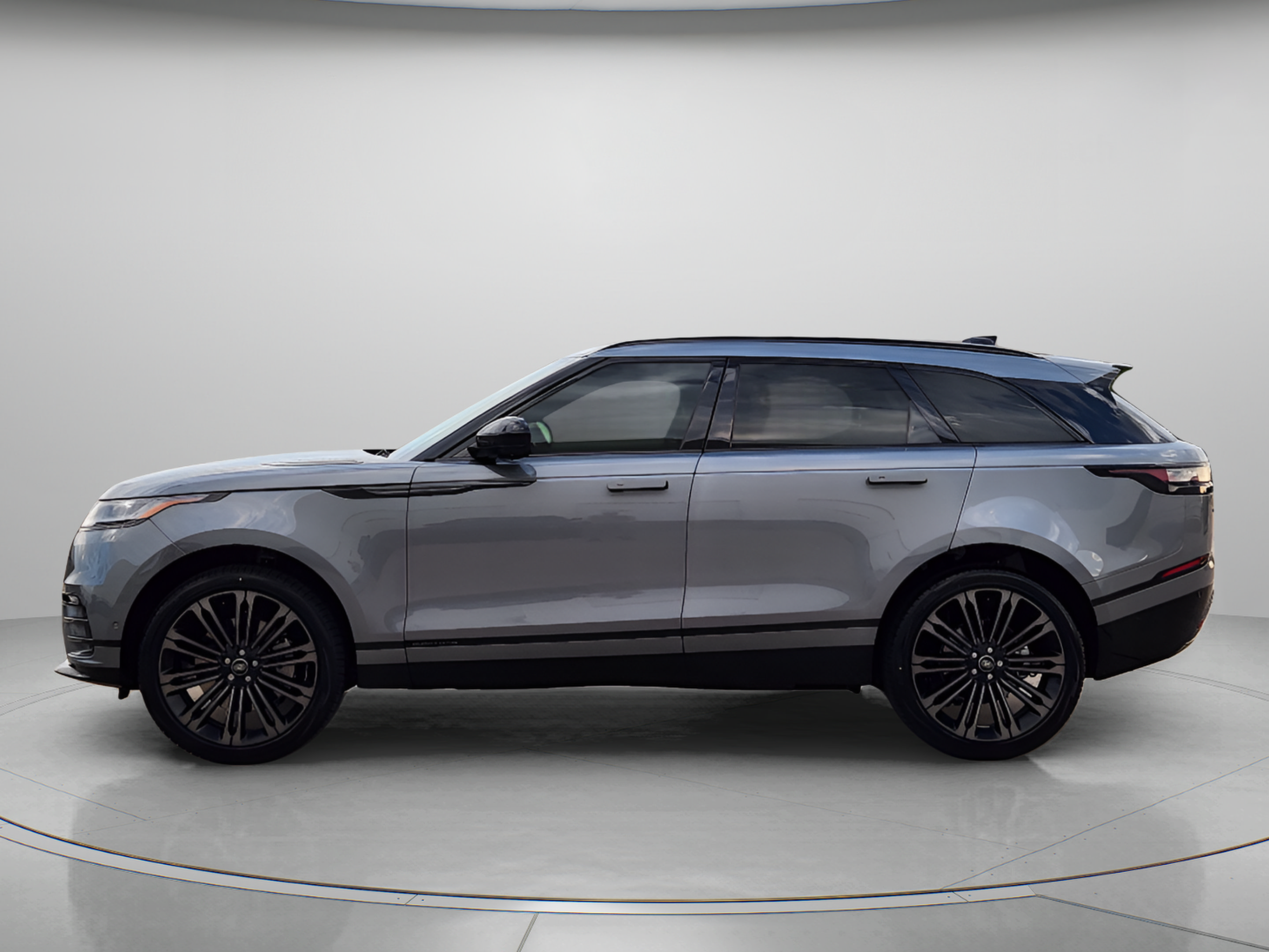 New 2026 Land Rover Range Rover Velar Belgravia AWD/4WD image 2