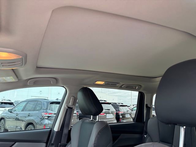 Certified 2024 Subaru Ascent Onyx Edition AWD/4WD image 14