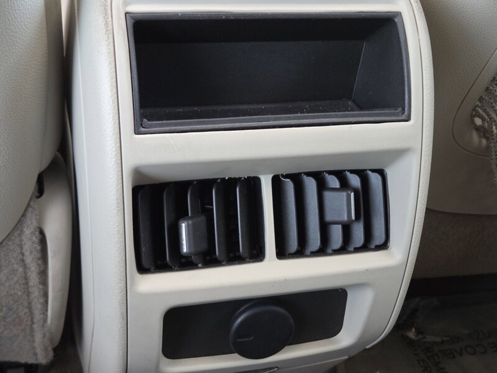 Used 2015 Cadillac SRX Luxury w/ Driver Awareness Package FWD image 15