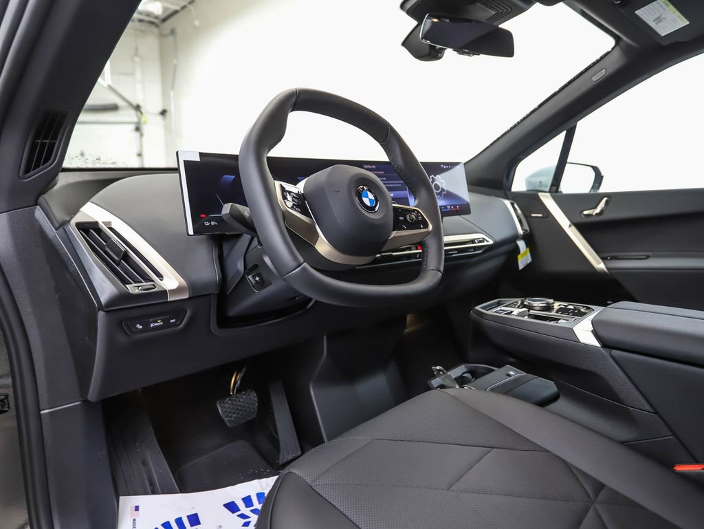 Used 2026 BMW iX xDrive60 w/ Premium Package image 10