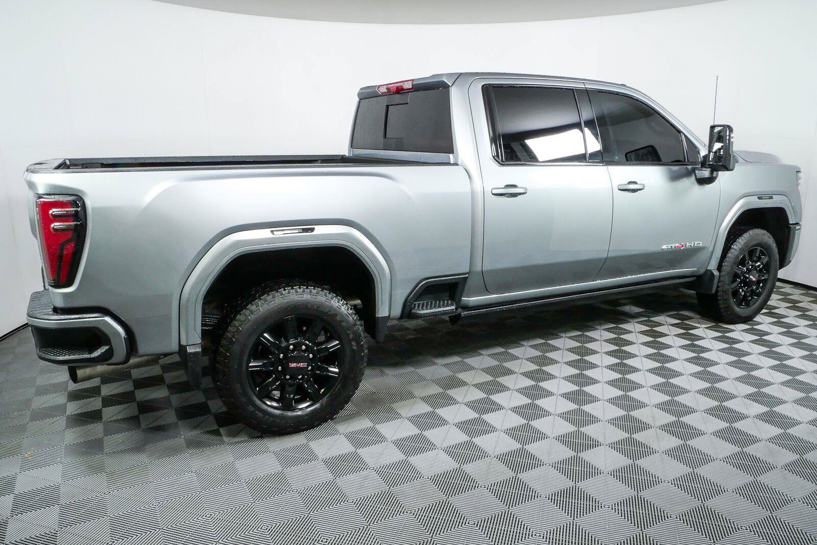 Certified 2026 GMC Sierra 2500 AT4 w/ AT4 Premium Plus Package AWD/4WD image 2