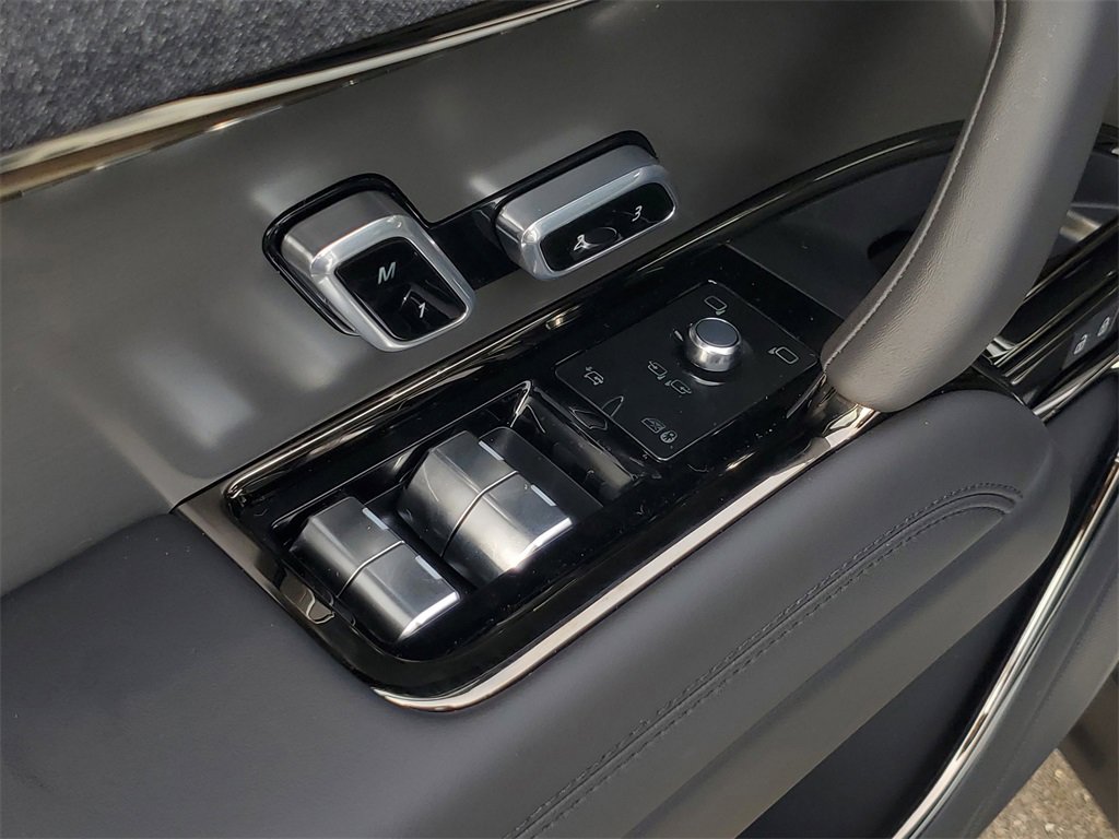 New 2025 Land Rover Range Rover Sport Dynamic SE image 11