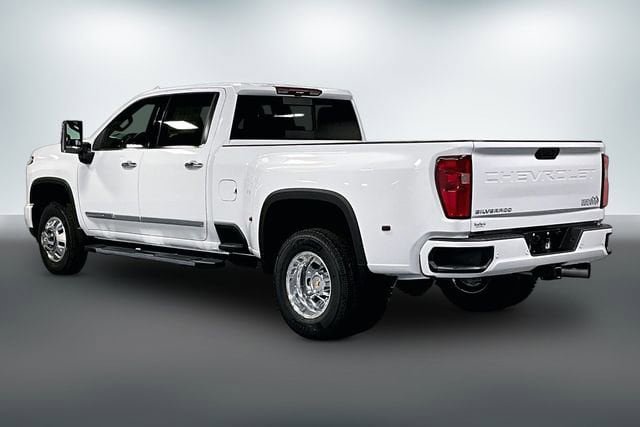 New 2026 Chevrolet Silverado 3500 High Country AWD/4WD image 5