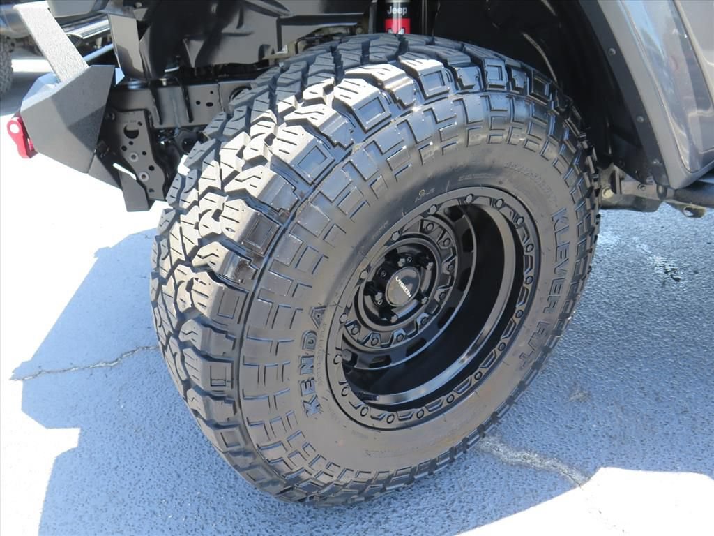 Used 2020 Jeep Gladiator Rubicon AWD/4WD image 18