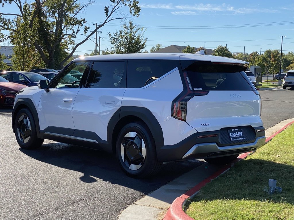 New 2026 Kia EV9 Light image 4