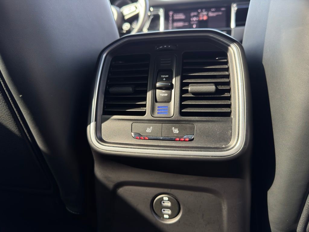 Used 2022 Porsche Macan S image 39