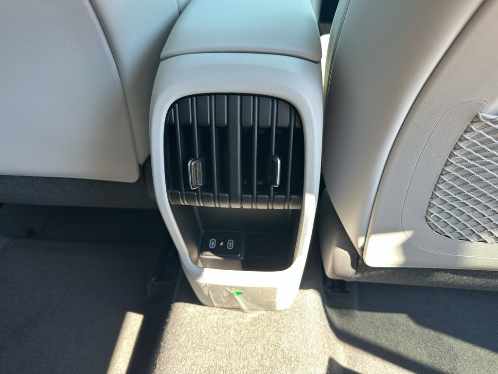 New 2026 Hyundai Kona Limited FWD image 33