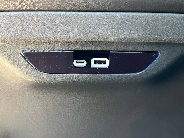 New 2026 Chrysler Pacifica Select FWD image 32