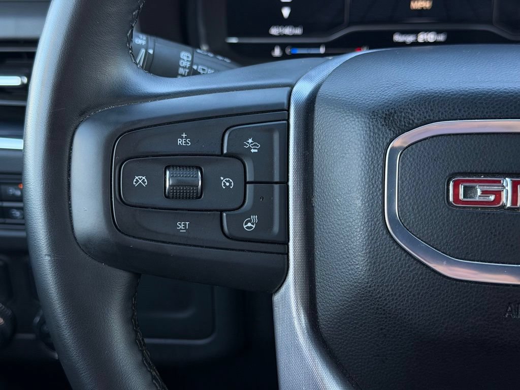 Used 2024 GMC Yukon SLT w/ SLT Luxury Package RWD image 23