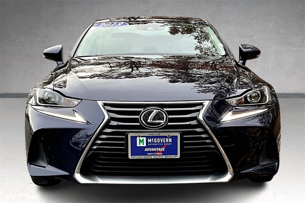 Used 2018 Lexus IS 300 AWD image 2