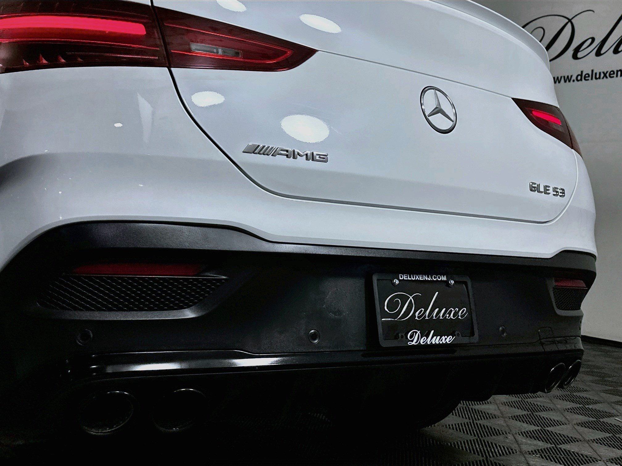 Used 2025 Mercedes-Benz GLE 53 AMG 4MATIC Coupe w/ Driver Assistance Package image 26