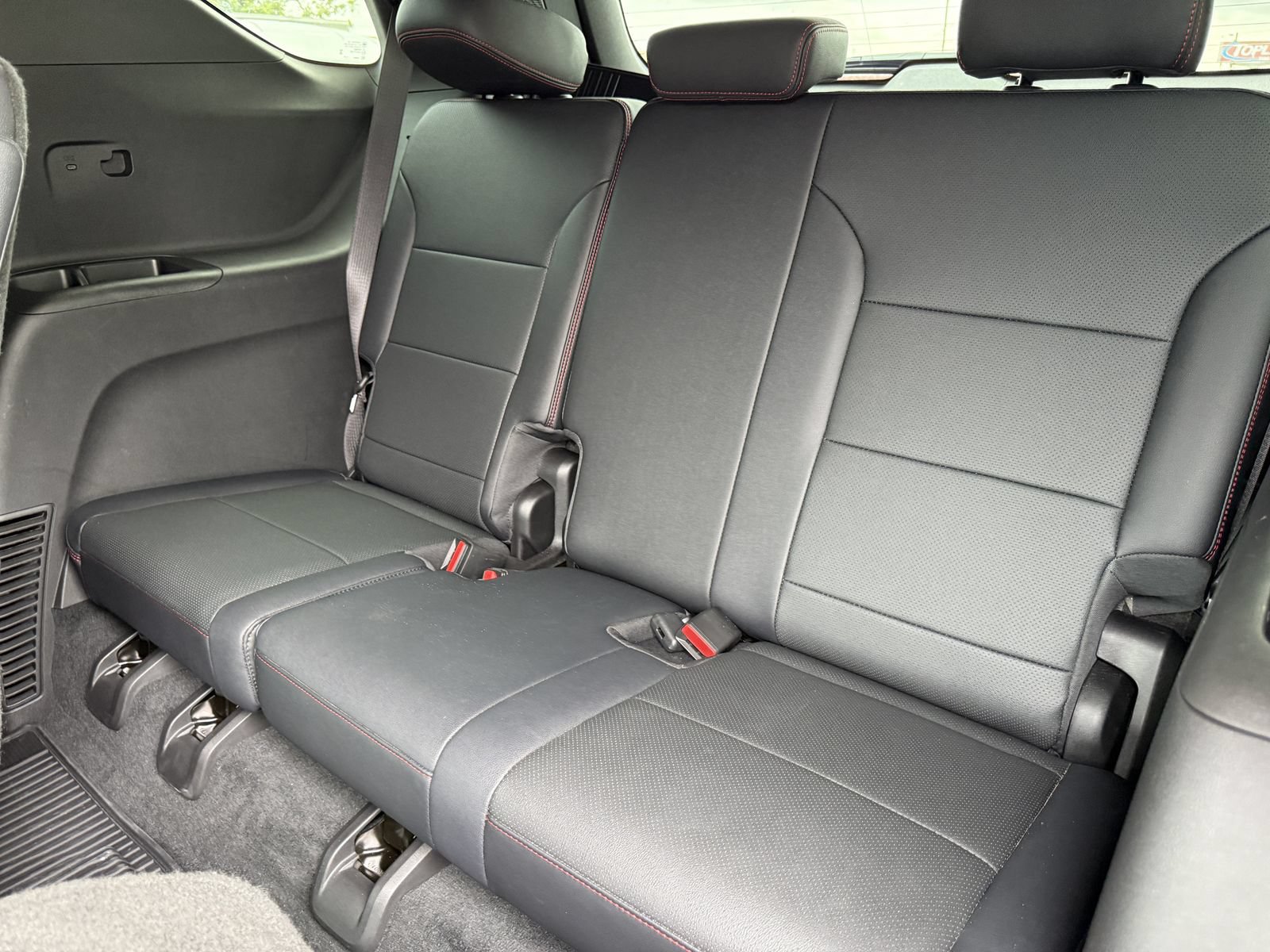 Used 2026 Chevrolet Traverse RS w/ LPO, Floor Liner Package FWD image 22