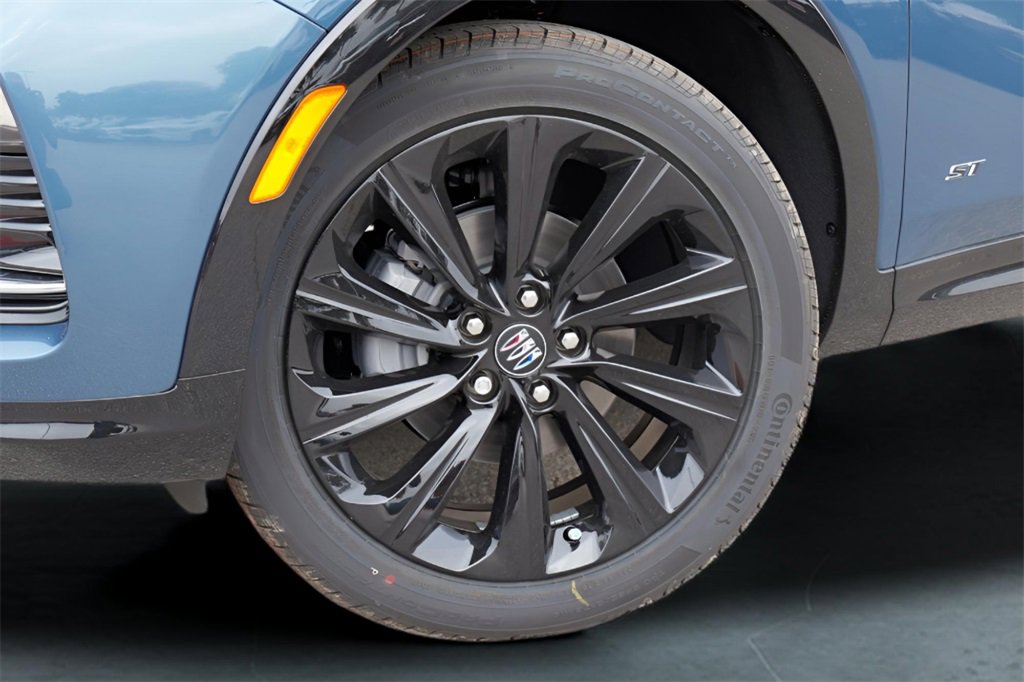 New 2026 Buick Envista Sport Touring w/ Convenience I Package image 2