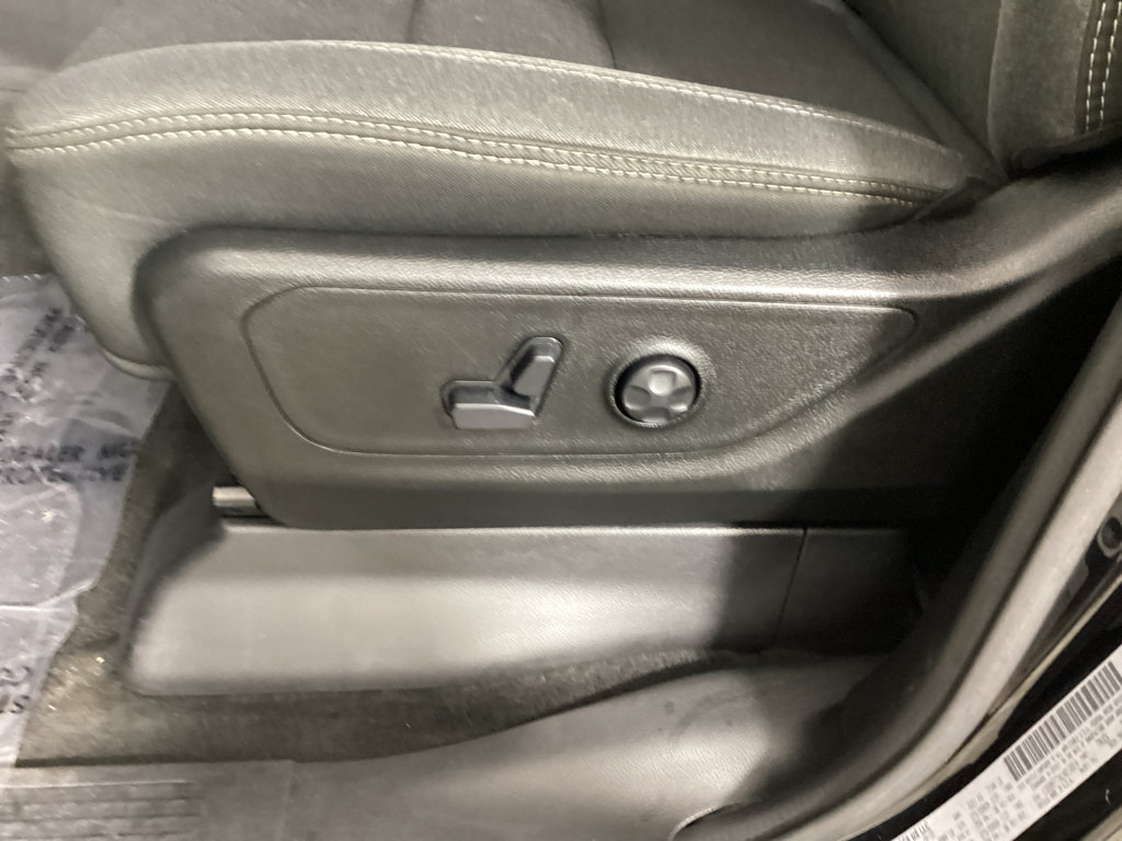 Used 2020 RAM 1500 Big Horn AWD/4WD image 15