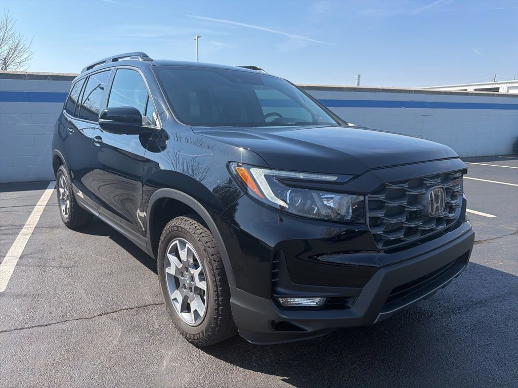 Used 2023 Honda Passport TrailSport image 7