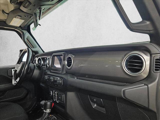 Used 2021 Jeep Gladiator Overland image 23