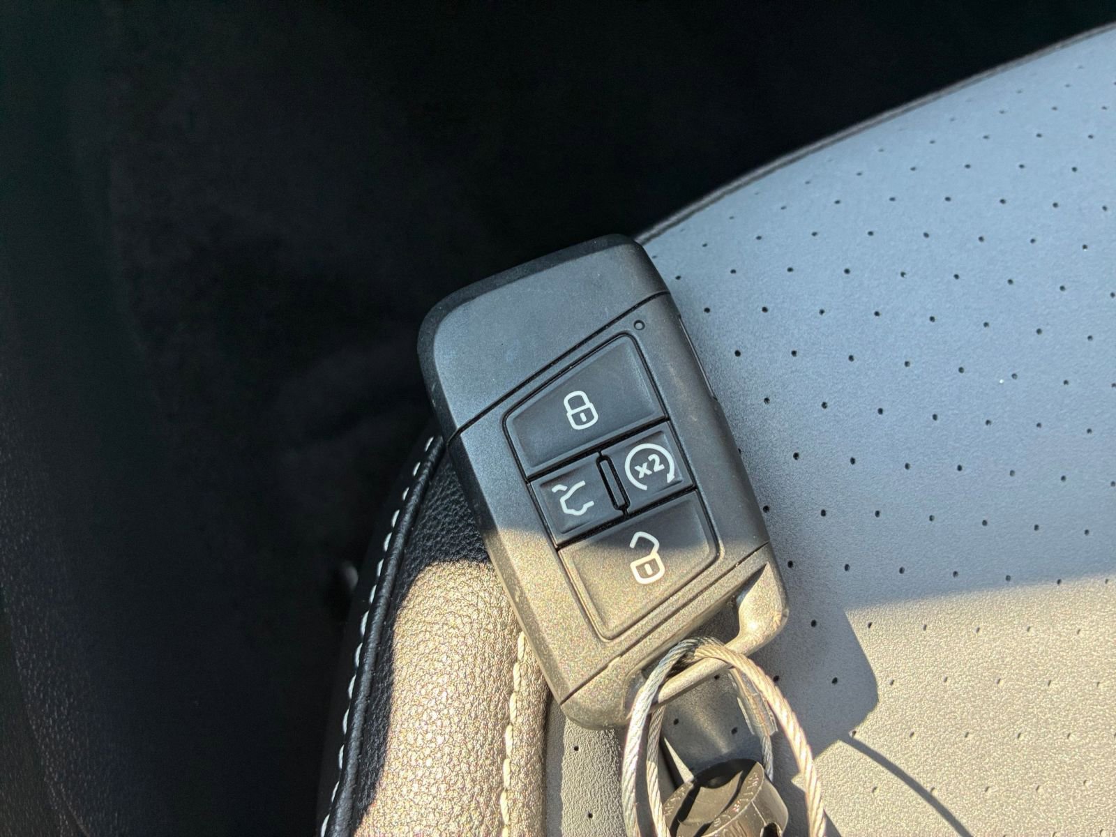 Used 2025 Volkswagen Jetta SE image 22