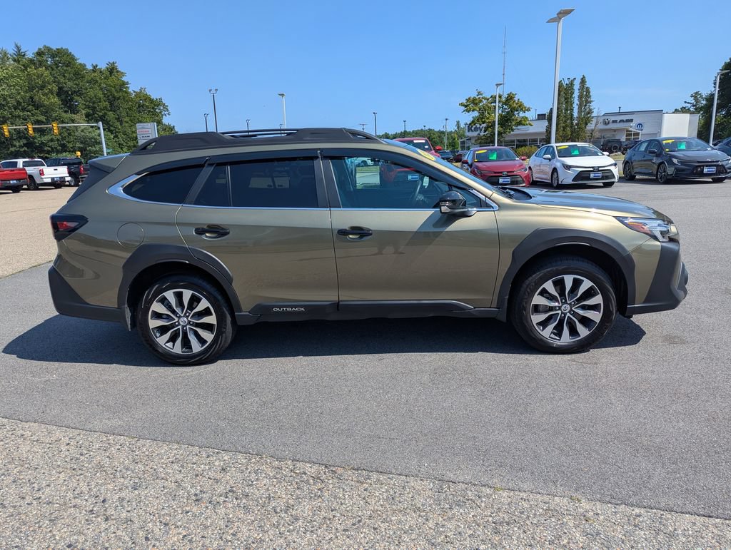 Used 2025 Subaru Outback Limited AWD/4WD image 7