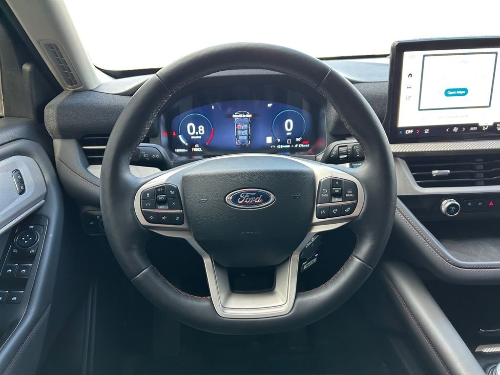 Used 2025 Ford Explorer Active w/ Active Comfort Package AWD/4WD image 14