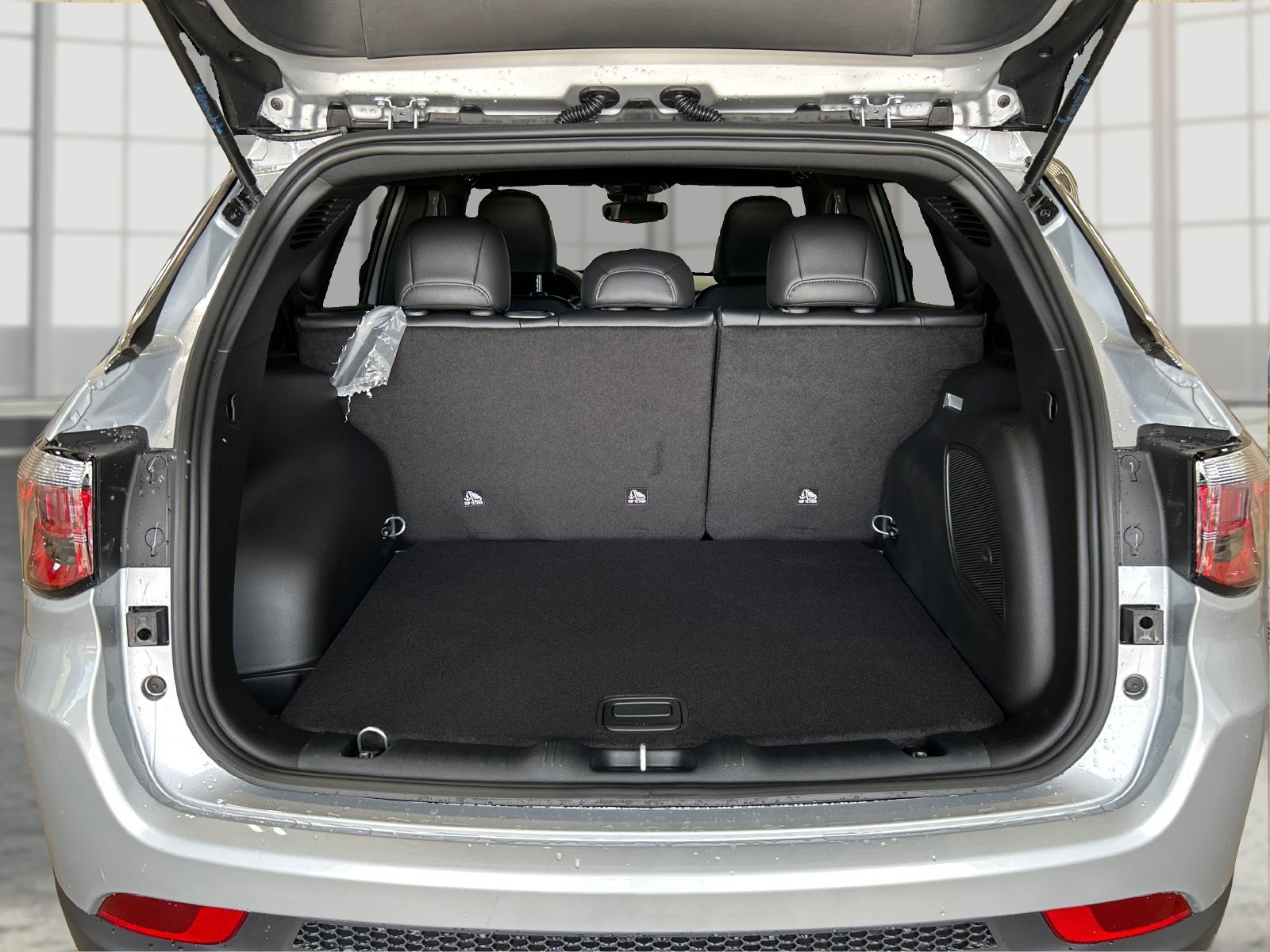 New 2026 Jeep Compass Latitude AWD/4WD image 11