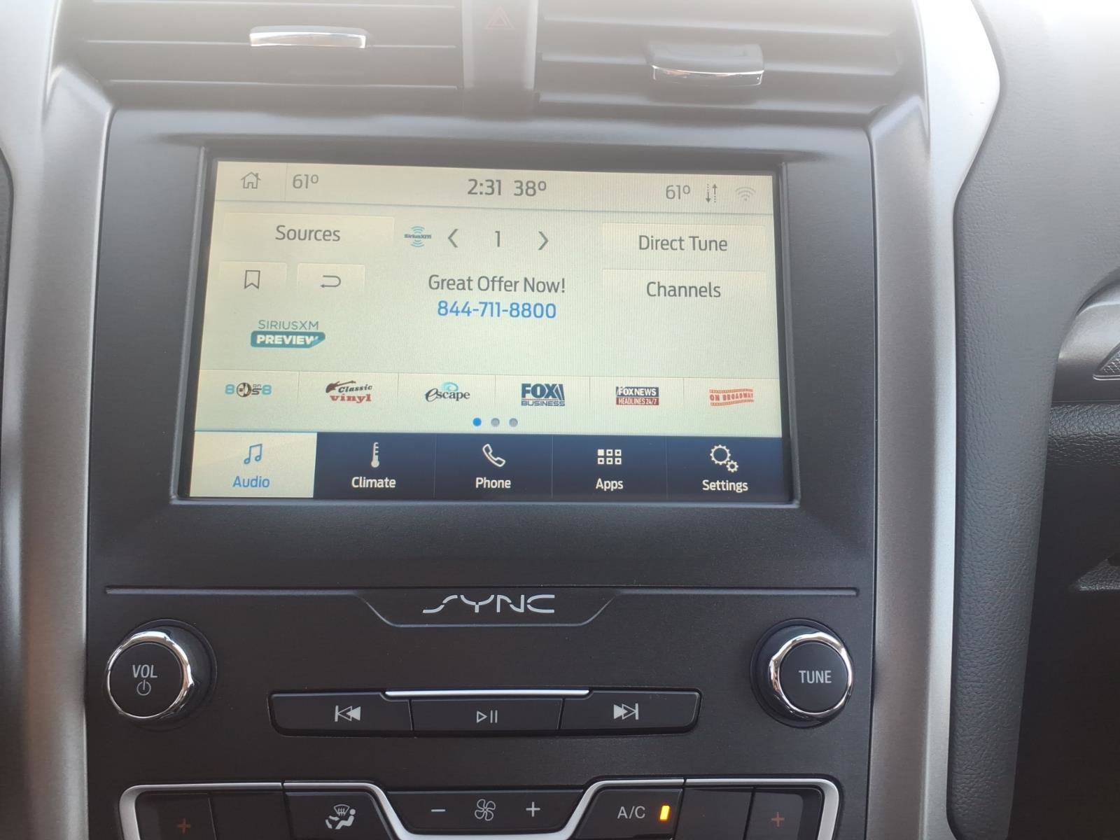 Used 2020 Ford Fusion SE image 16