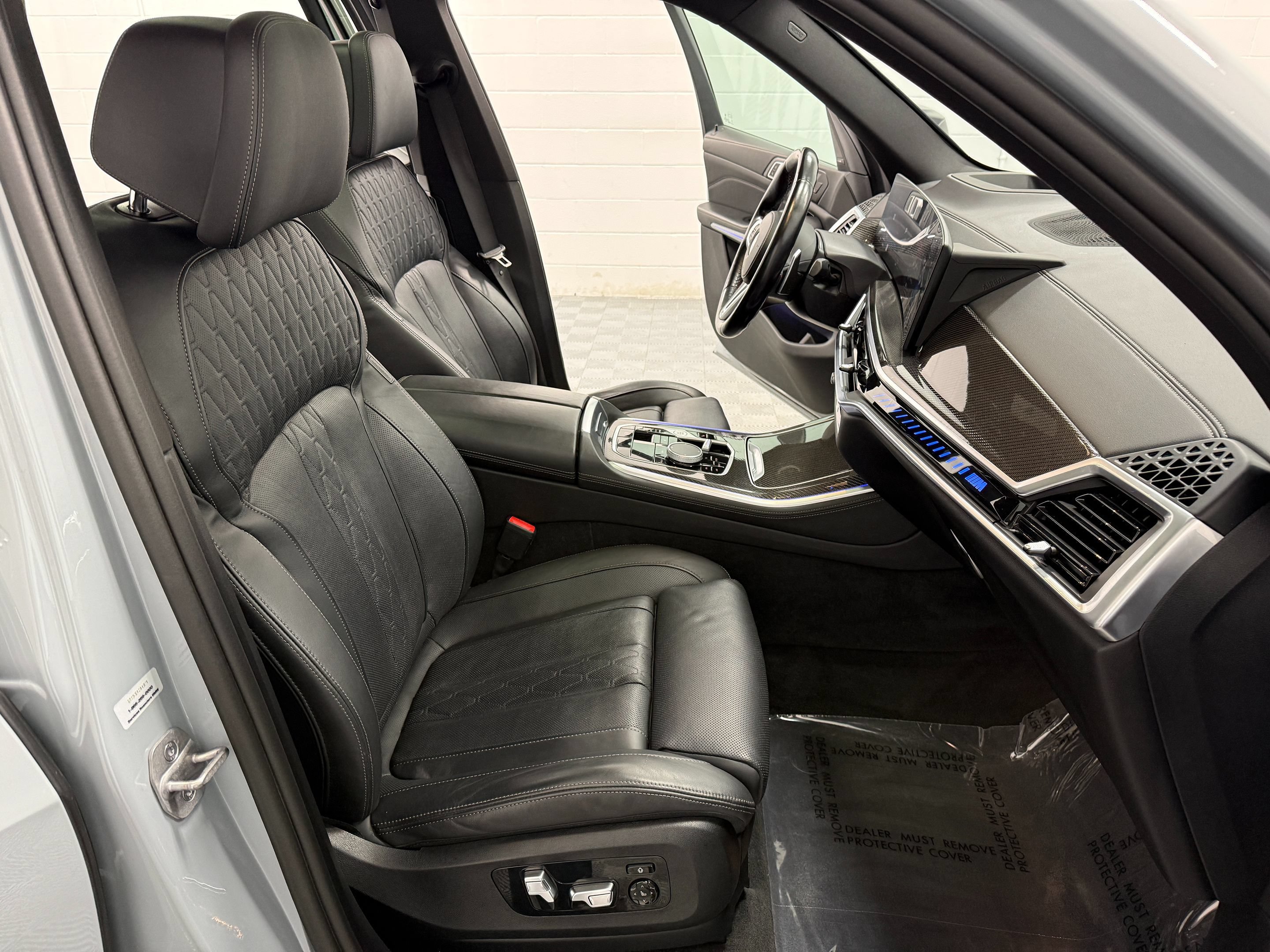 Used 2024 BMW X5 M60i AWD/4WD image 20