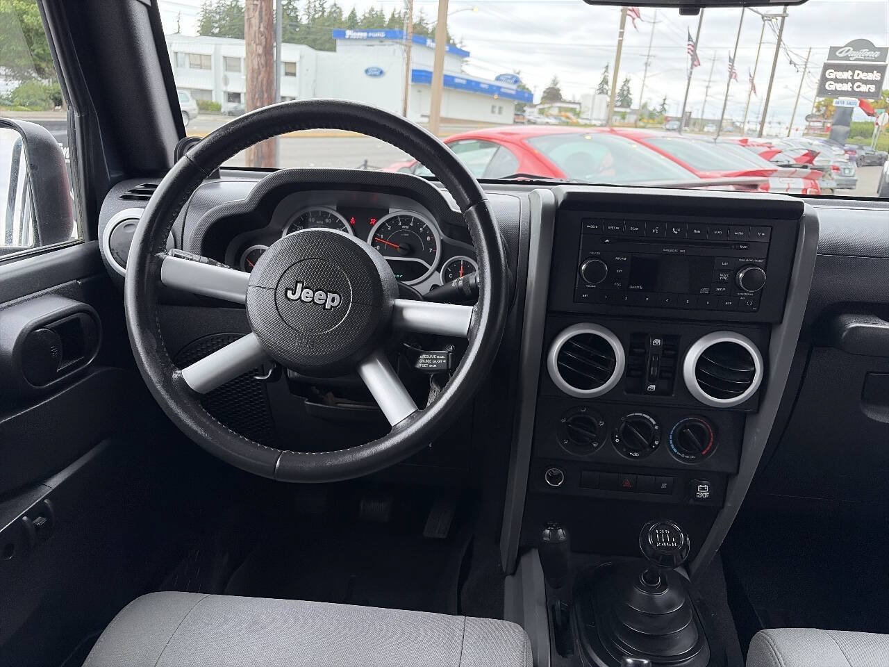Used 2008 Jeep Wrangler Unlimited Sahara AWD/4WD image 25
