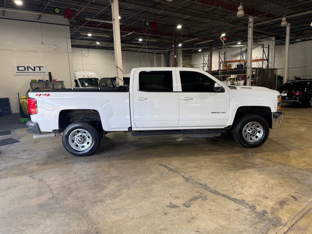 Used 2019 Chevrolet Silverado 2500 LT AWD/4WD image 5