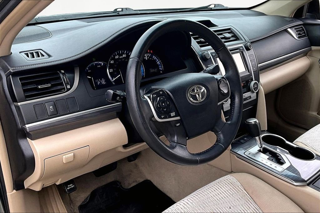 Used 2013 Toyota Camry XLE image 14