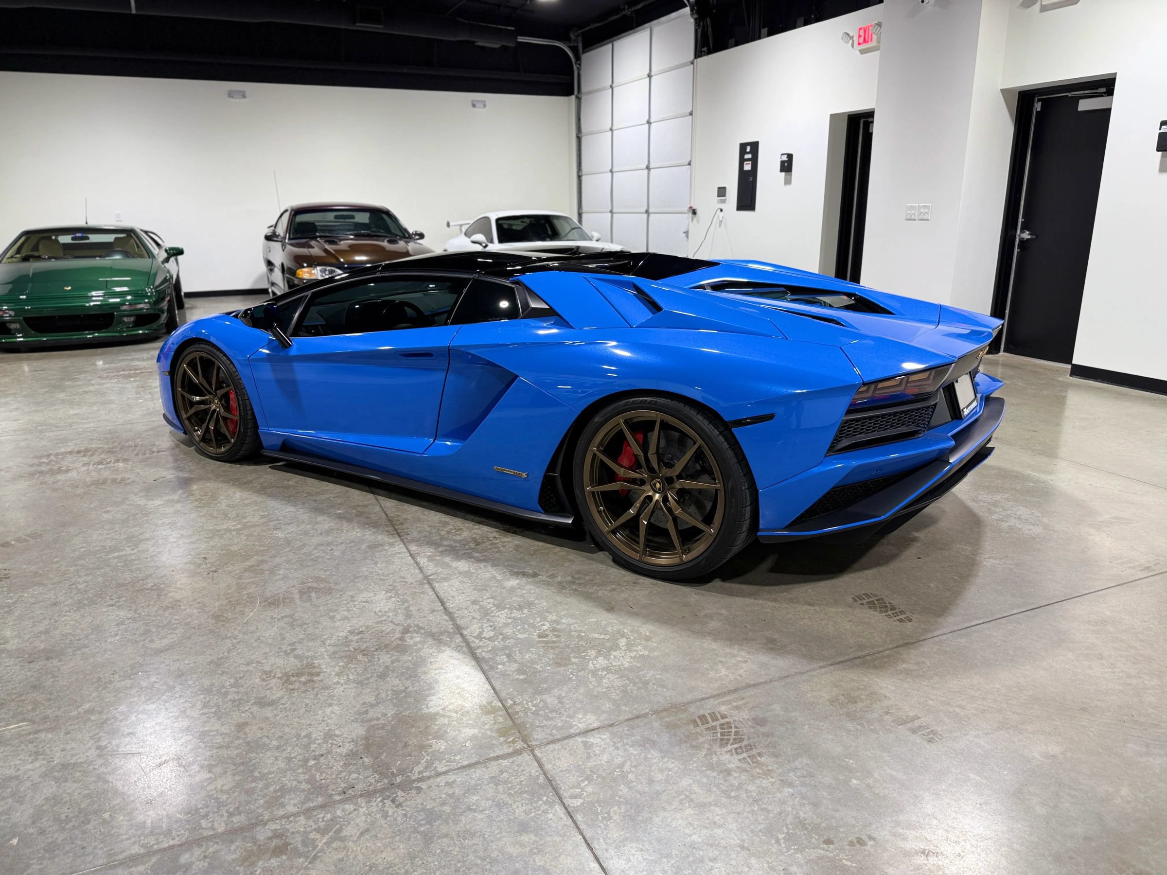 Used 2018 Lamborghini Aventador S AWD/4WD image 49