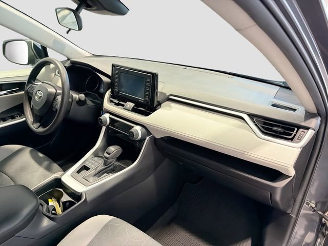 Used 2021 Toyota RAV4 XLE image 25