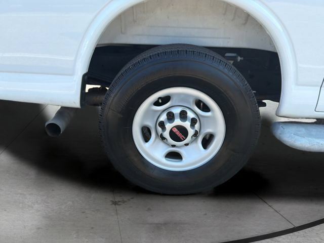 Certified 2025 GMC Savana 2500 w/ Driver Convenience Package RWD image 30