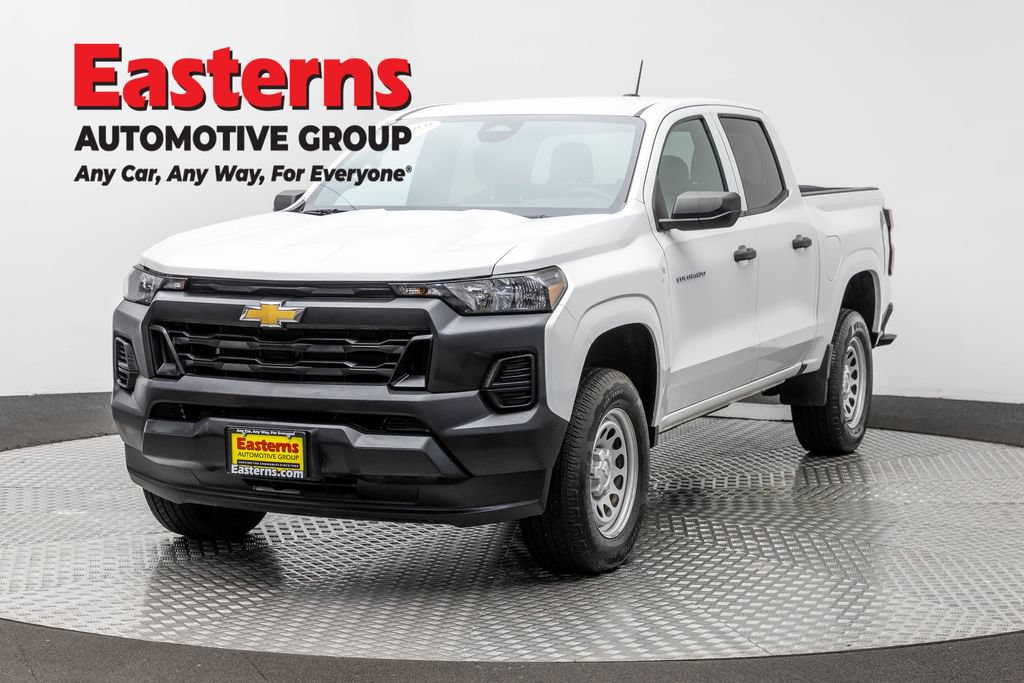 Used 2023 Chevrolet Colorado W/T RWD image 1