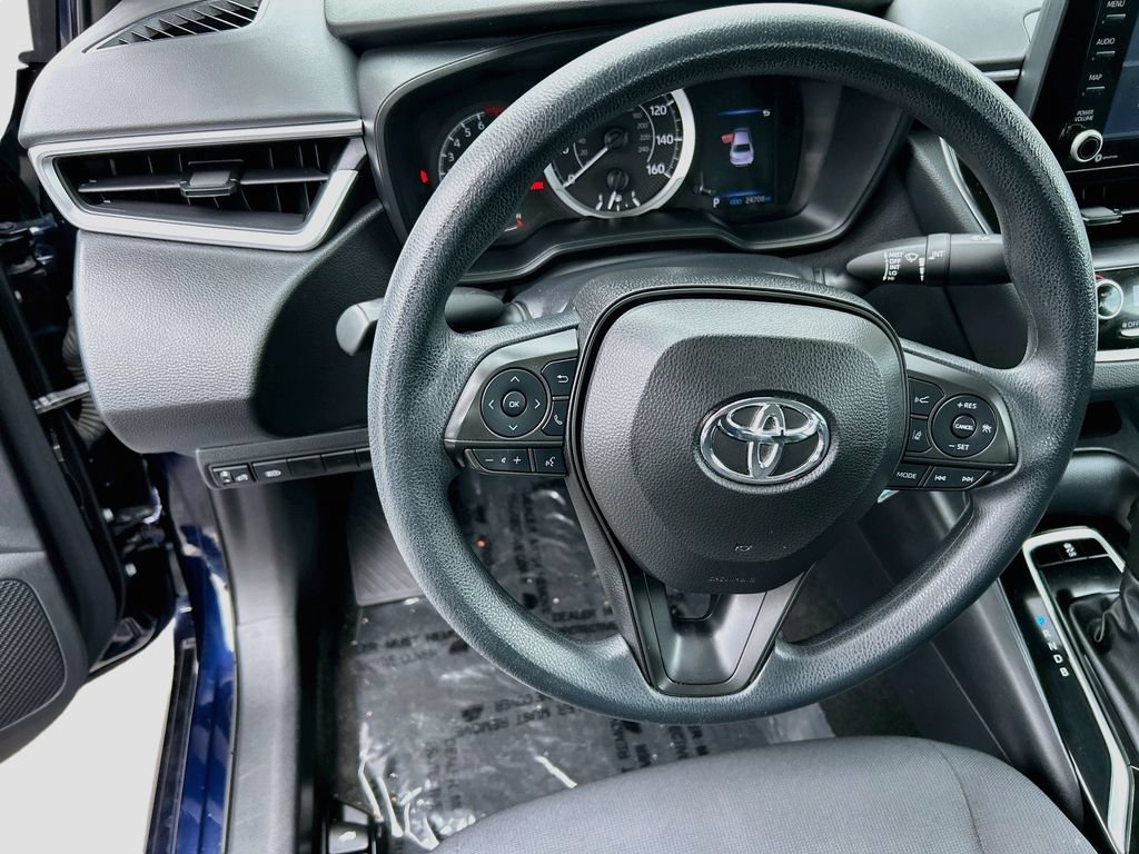 Used 2022 Toyota Corolla LE FWD image 11