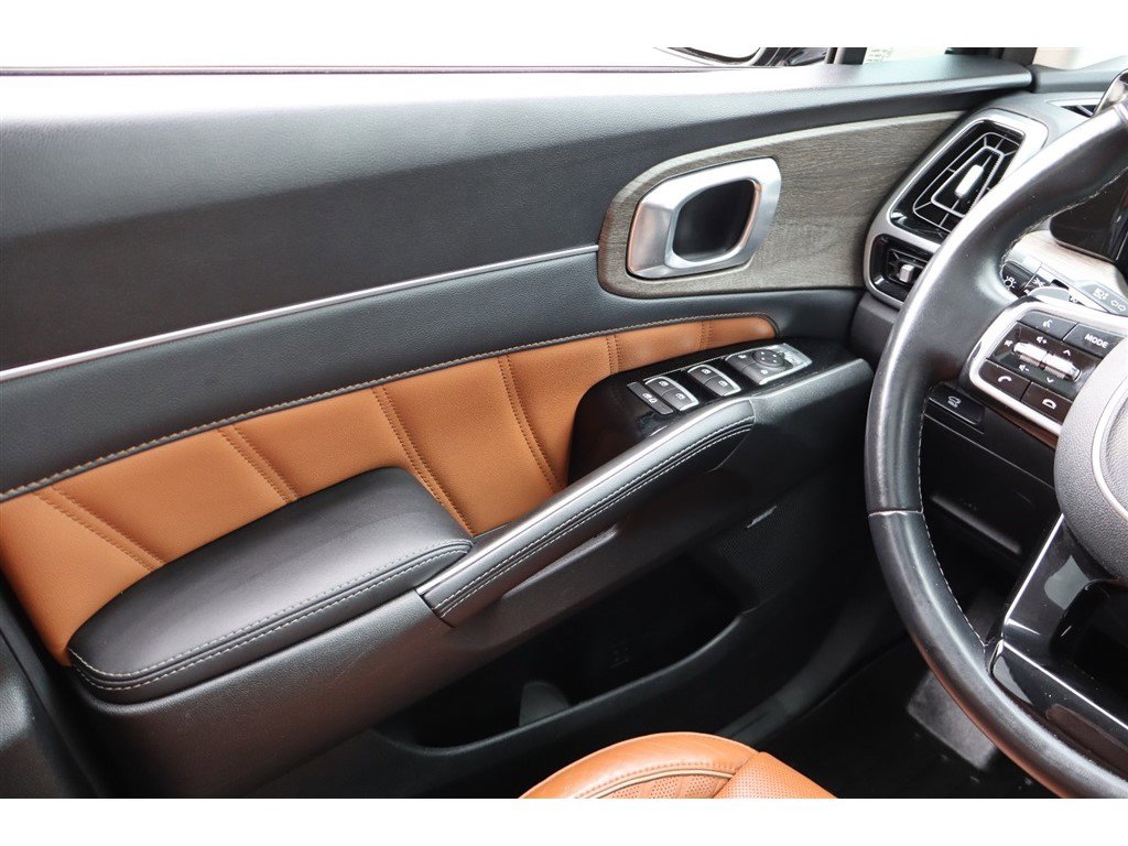 Used 2021 Kia Sorento SX Prestige AWD/4WD image 21