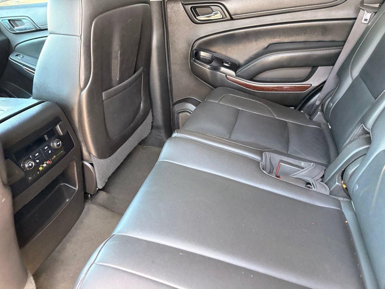 Used 2016 GMC Yukon SLT w/ Open Road Package AWD/4WD image 15