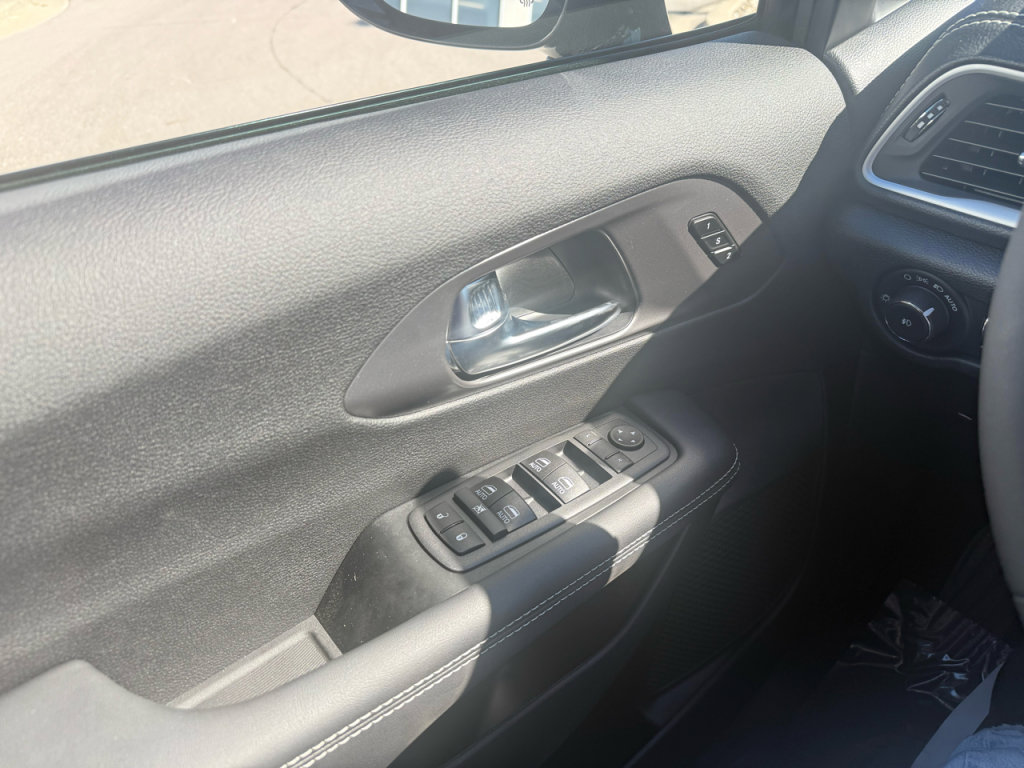 New 2026 Chrysler Pacifica Select image 22