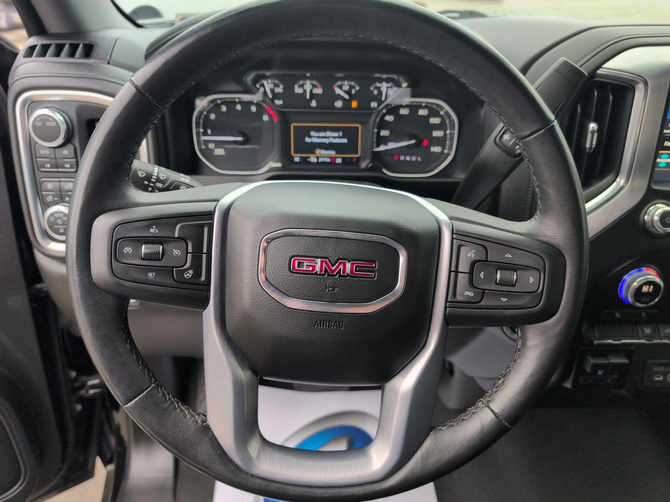 Certified 2022 GMC Sierra 3500 SLT image 15