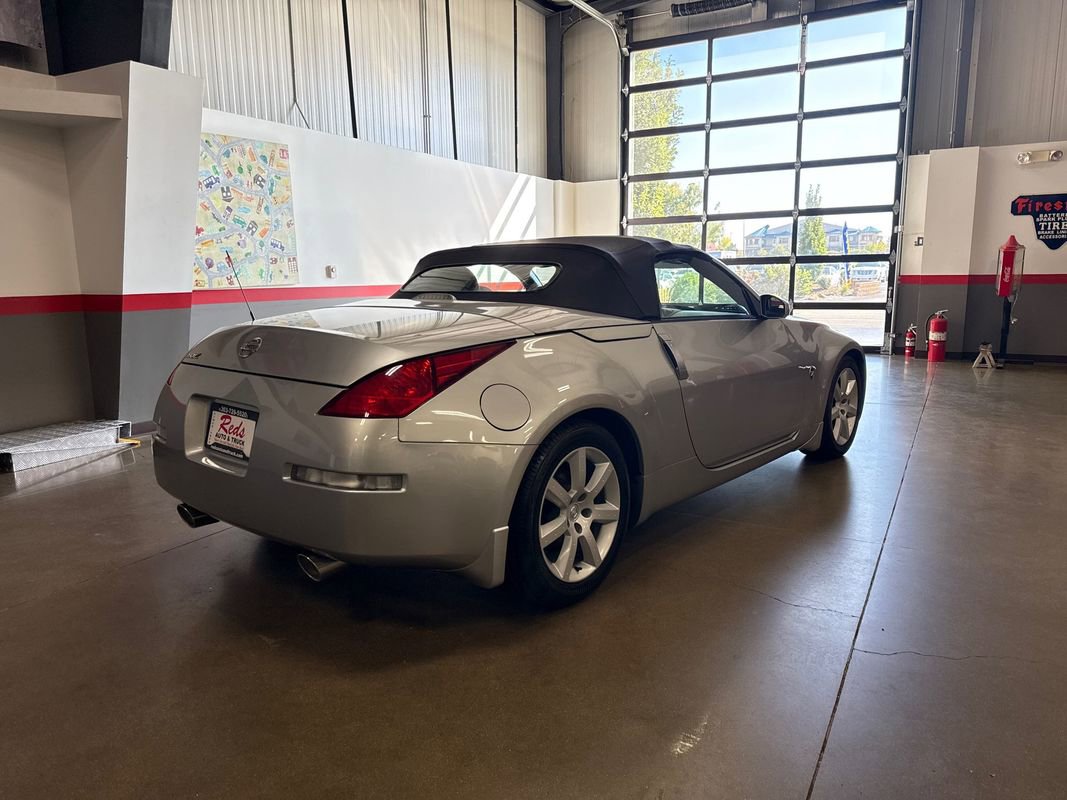 Used 2004 Nissan 350Z Enthusiast w/ Side Airbags Pkg image 96