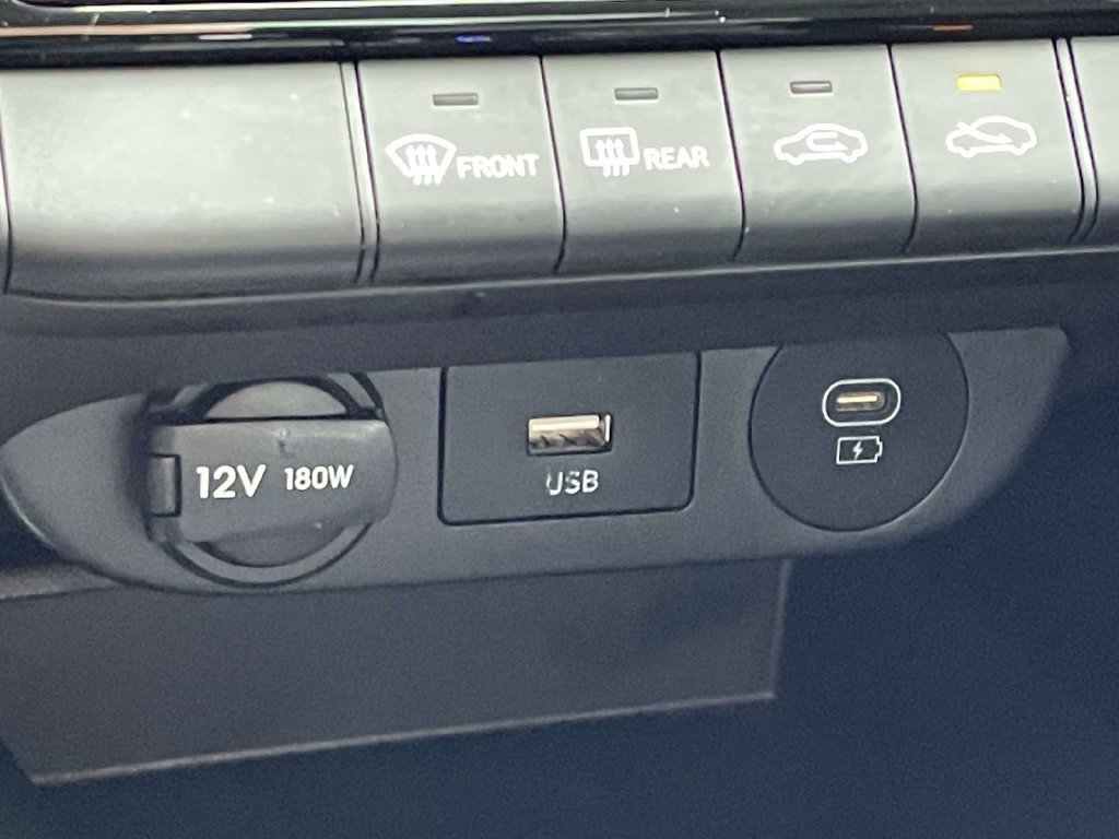 Certified 2024 Hyundai Elantra SEL FWD image 28